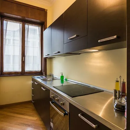 Hemeras Boutique Homes - Duomo Cathedral Design Flat Милан