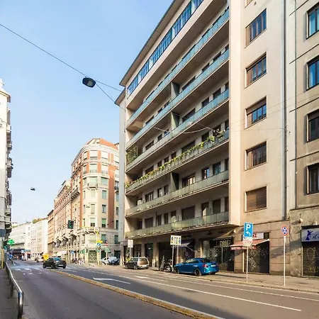Hemeras Boutique Homes - Duomo Cathedral Design Flat Милан